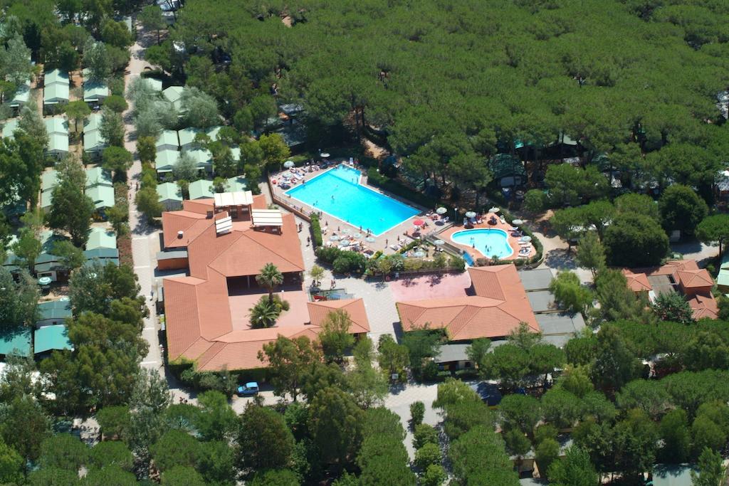 Camping Free Beach Marina Di Bibbona Exterior photo